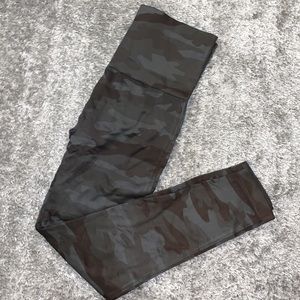 Camo leggings